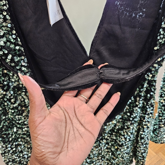 Brand New Cocktail Sequins Dress in beautiful crafted light emerald green shade - Picture 10 of 11